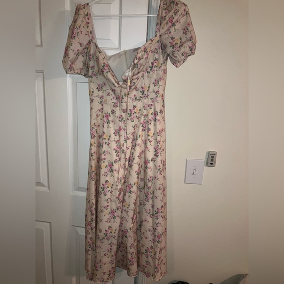 Flower dress - Picture 2 of 3